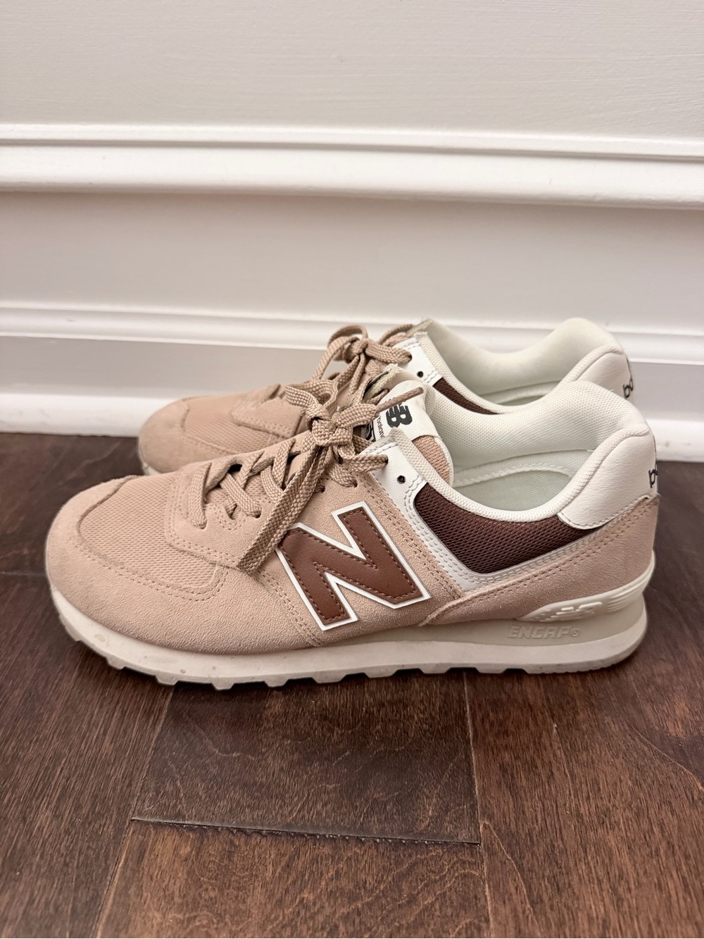 New Balance 574 Flat Taupe Rich Oak Women Shoes WL574DO2 9.5